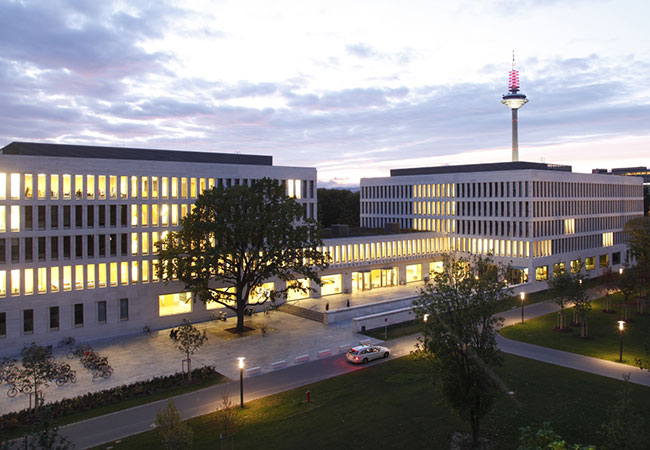 Ranking Goethe Universitat Top Hochschule Fur Das Fach Wirtschaftsprufung Aktuelles Aus Der Goethe Universitat Frankfurt
