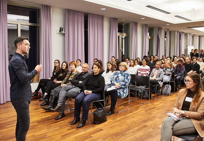 Ehrenamts Projekt Fur Internationale Studierende Feiert Auftakt Ruckblick Aktuelles Aus Der Goethe Universitat Frankfurt