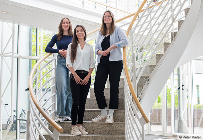Johanna Saumer, Prof. Dr. Sina Oppermann, Rekia Sinderwald © Peter Kiefer
